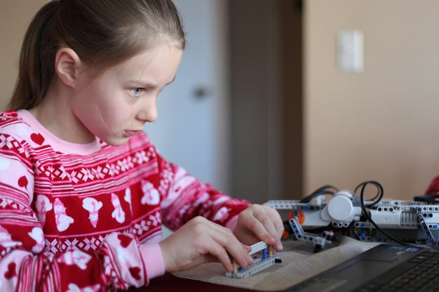 FLL Explore — Junior Robotics (6–9 yrs)